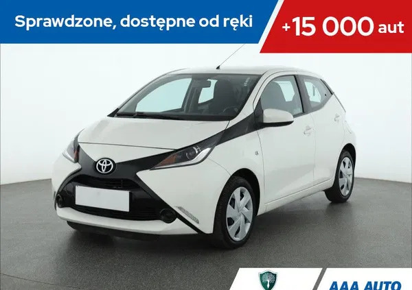 mazowieckie Toyota Aygo cena 37000 przebieg: 61479, rok produkcji 2016 z Skawina